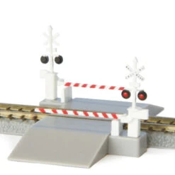 Rokuhan S045-2 Railroad Crossing Set (US Type) (Z Scale)