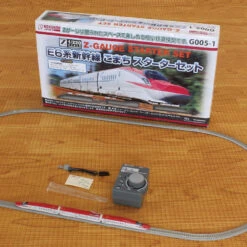 Rokuhan G005-1 JR Series E6 Shinkansen 'Komachi' Starter Set (Z Scale)