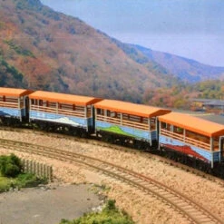 Microace A1475 TORA 90000 Trolley Takasaki Railyard 4 Cars Set (N Scale)